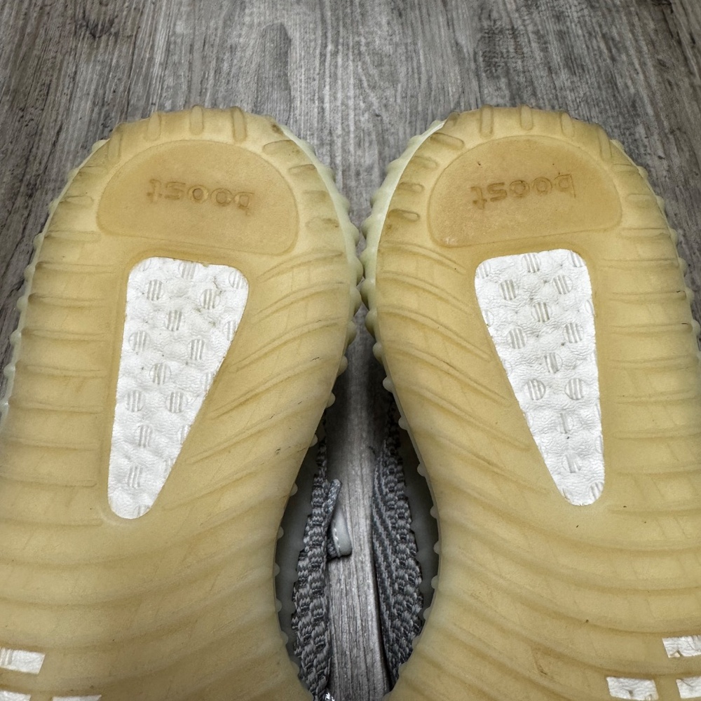Yeezy 350 Static (Non-Reflective) - Picture 4 of 7